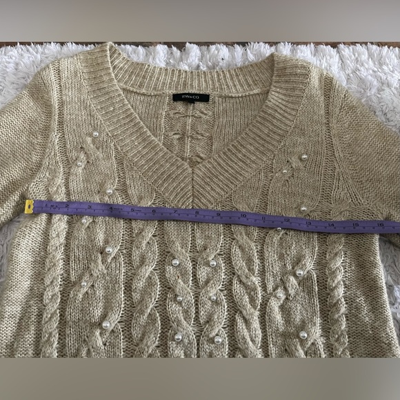 R W AND CO winter casual pearls sweater women V-neck - Picture 5 of 15